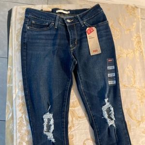 Size 8 Levi’s 711 Skinny Jeans